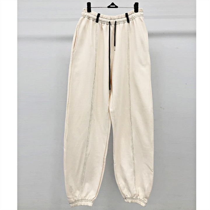 Kvindernes sporty loungewear sæt med afslappet hoodie og komfortable bukser Stilla