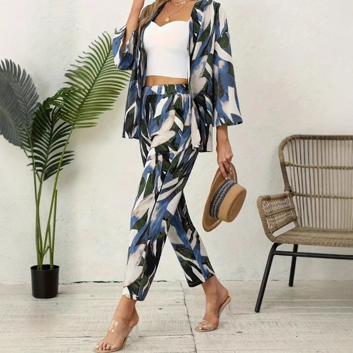 Dame To-delt Floral-outfit med løstsiddende blazerjakke og elegant bukser Stilla