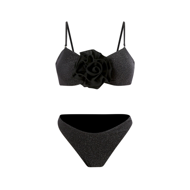 Dame bikiniset med moderigtig indpakningsskørt og floral applikation Stilla