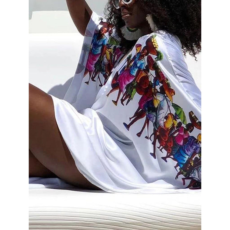 Dame luftig strandkimono med farverigt kulturelt motiv Stilla