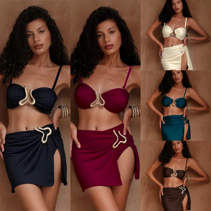 Dame bikinisæt med elegant indpakningsskørt og moderne design Skovae