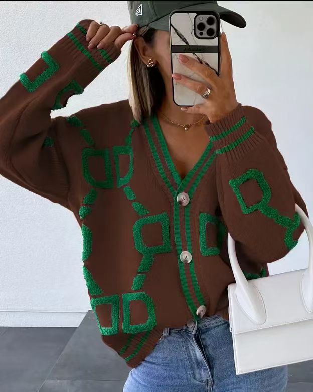 Damer Leges cardigan med farverigt mønster og knapdetaljer Stilla