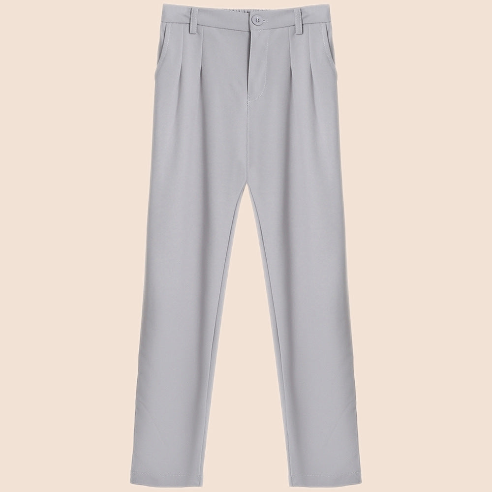 Kvindernes elegante chino bukser med plisseringer og høje lommer