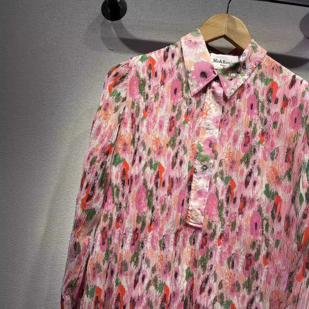 Damebluse med løs pasform og blomsterdesign Stilla