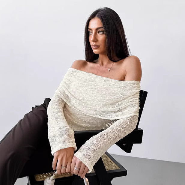 Dame Off-Shoulder Top med raffinerede ruffle detaljer og langærmede indsatser Stilla