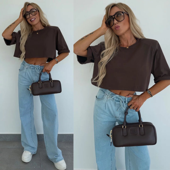 Kvinders casual cropped T-shirt med brede ærmer og materiale af høj kvalitet