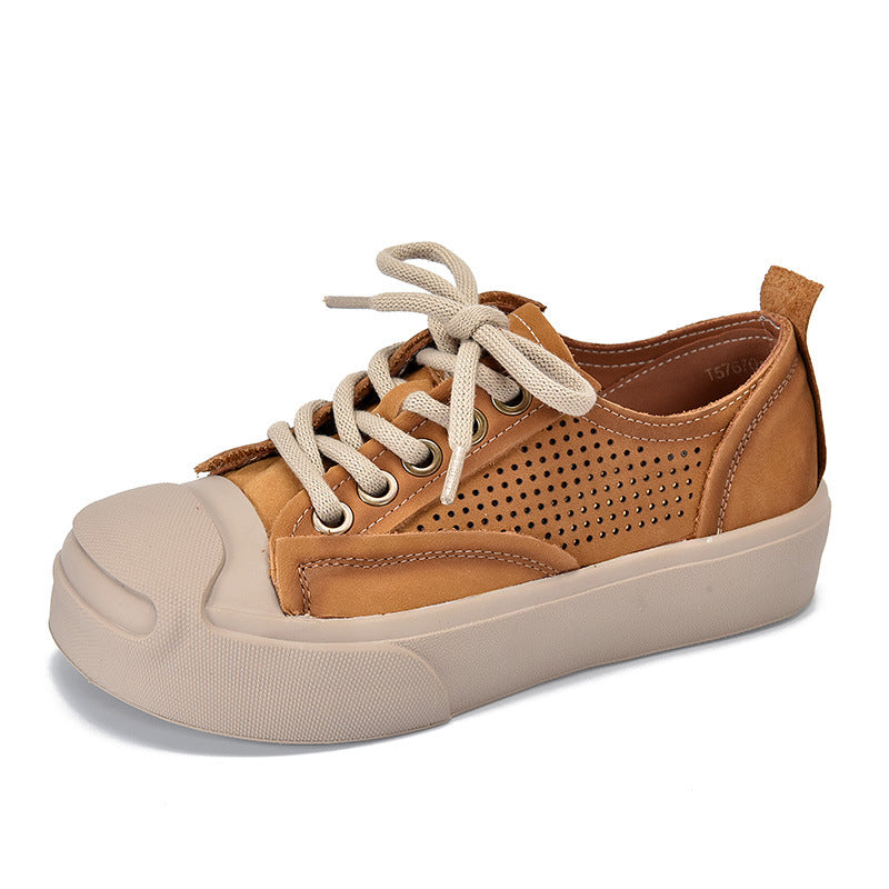 Dame mode Sneakers i afslappet design med perforeret overflade og komfortabel sål Stilla