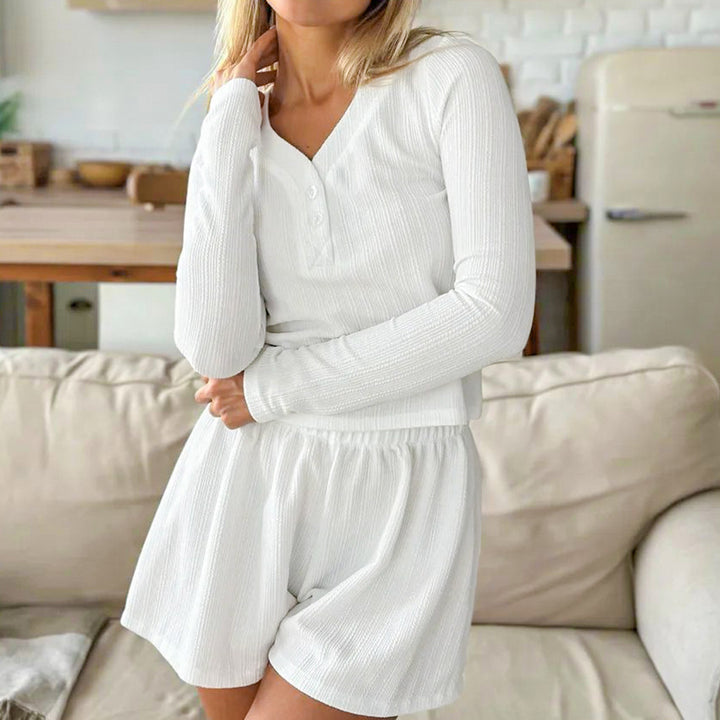Dame Pyjama-sæt med langærmet bluse og afslappede shorts i åndbart materiale Stilla