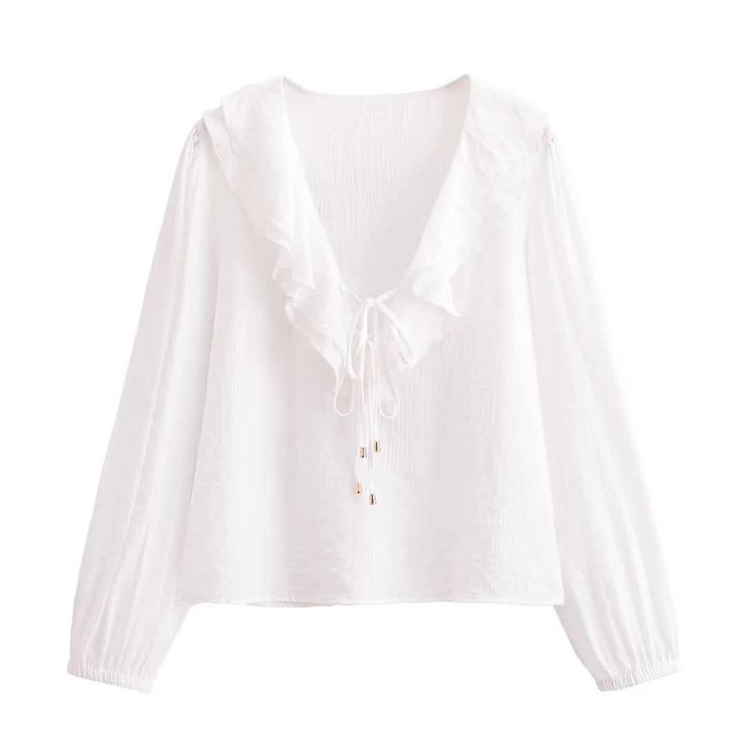 Damebluse med volangkrave og rynker Stilla