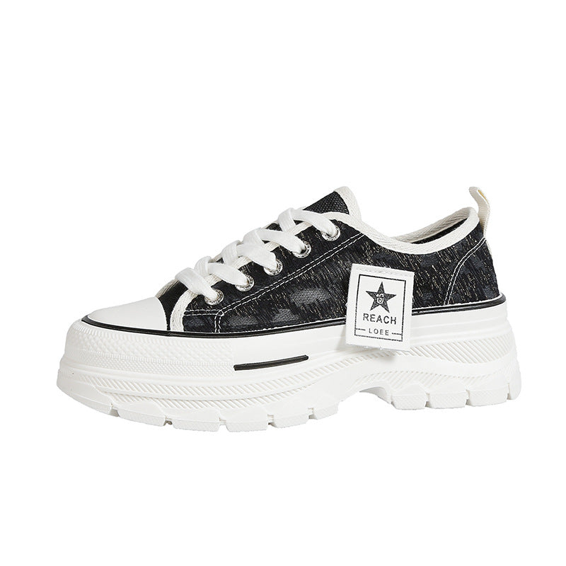 Dame Chunky Sneakers med struktureret overmateriale og skridsikker profileret sål Stilla