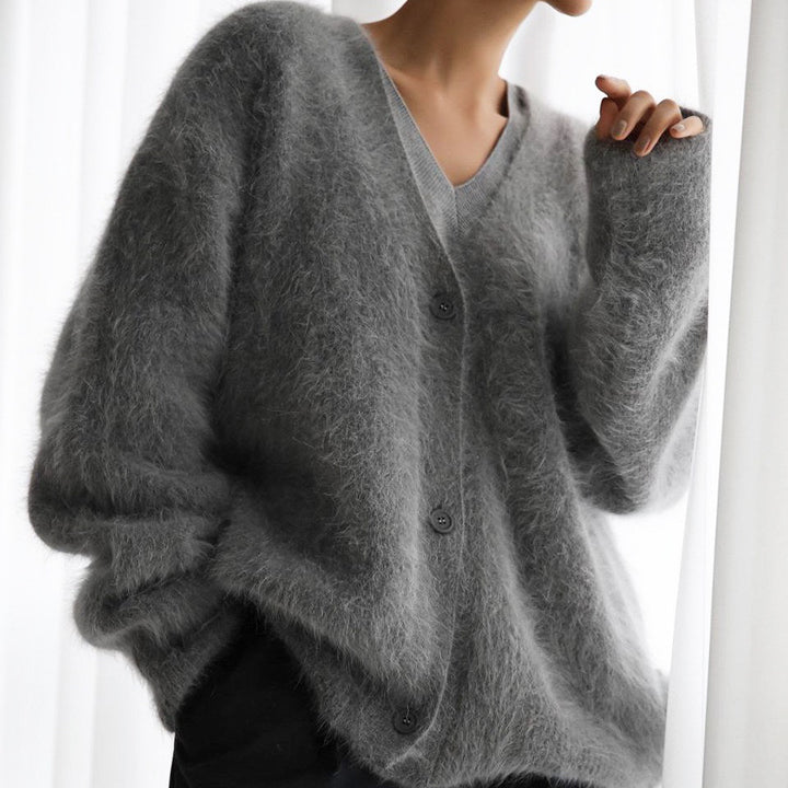 Damer hyggelig strikjakke med blød mohair-blanding og elegant knapliste Stilla