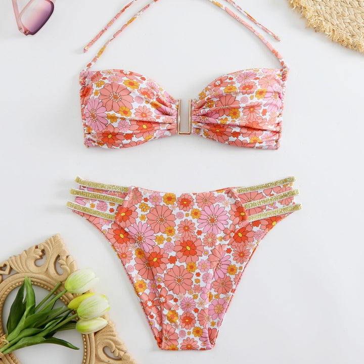 Dame bikini-sæt med blomsterdesign og gyldne accenter Skovae