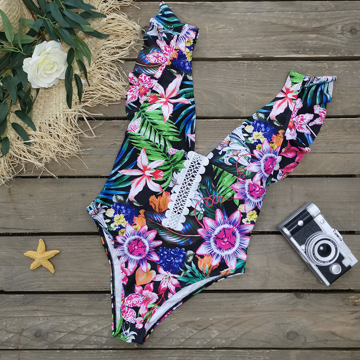 Dame ét-stykke badedragt med floral ruffle design og elegant spidspåføring Stilla