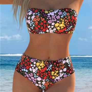 Dame bikini sæt med slidstærk bandeau top og højt skårne badebukser Skovae