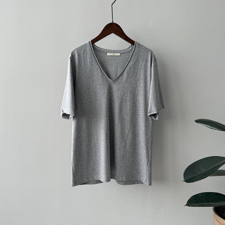 Dame V-hals T-shirt med afslappet pasform Stilla