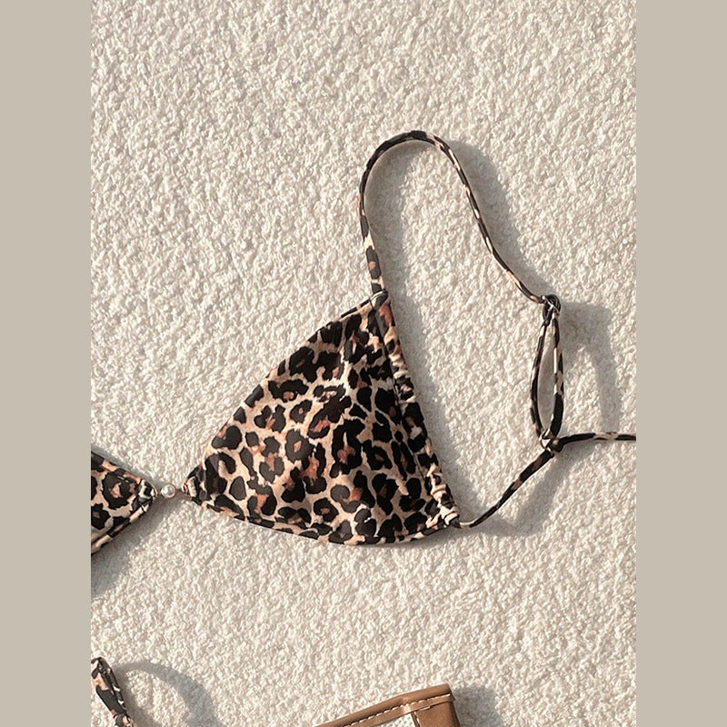 Dame Triangel-Bikini med dyreagtigt design og fashionabel glans Skovae