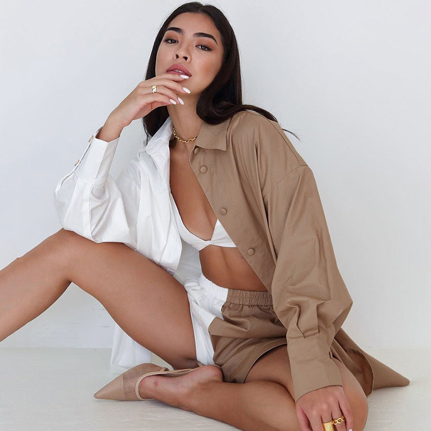 Dame Oversized Skjorte med asymmetrisk Snit og moderne Knapdetaljer Stilla