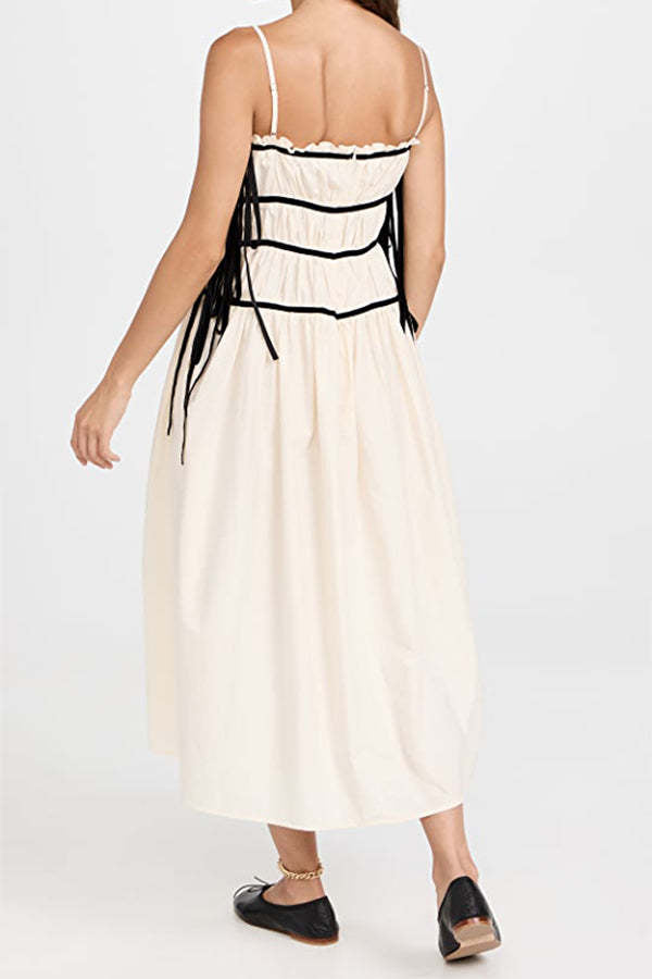 Dame maxi kjole med legende ruffle design og justerbare stropper Skovae