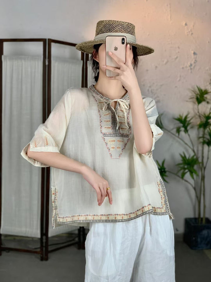 Femme Broderet Sløjfebluse Stilla