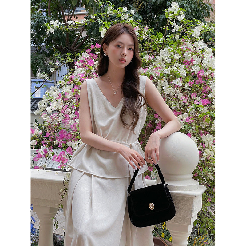 Dame trendy sæt kjole med elegant taljering og moderigtig bælte Stilla