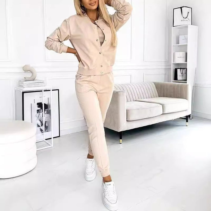 Kvinders sportssuit med kort top og urban jakke Stilla