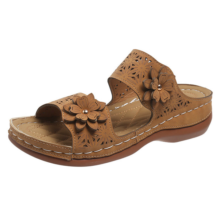 Dame sandaler med florale detaljer og ergonomisk fodseng Stilla