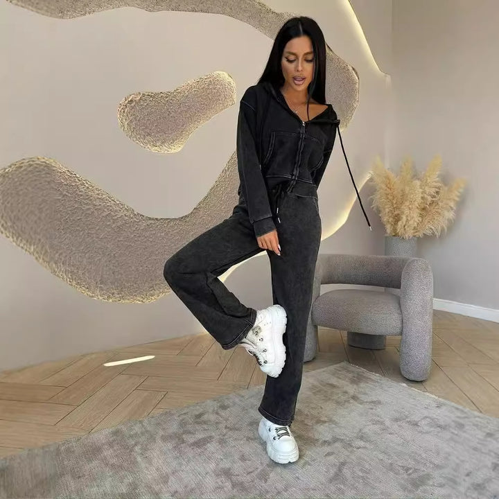 Kvinders afslappede fritids sæt med hoodie og joggingbukser i moderne look Stilla