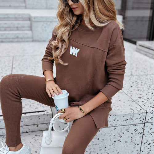 Kvinders sporty lounge sæt med oversized sweatshirt og figursyede leggings Skovae