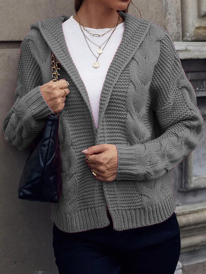 Kvinders chunky strik cardigan med hætte og struktureret kabelmønster Stilla