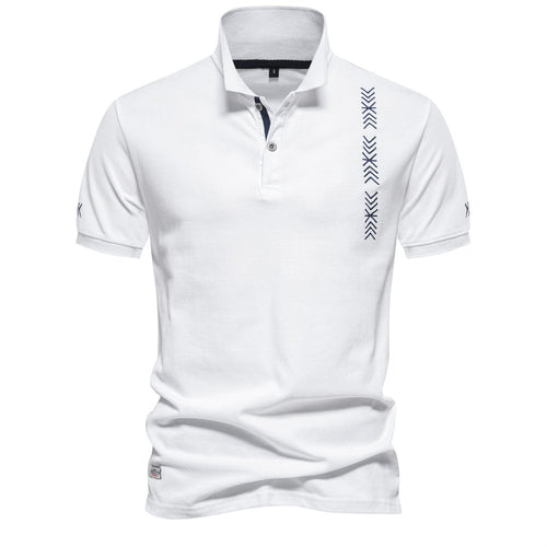 Herren nan legeres Polo med kort knapliste, broderet pilmotiv-panel og ståkrave Skovae