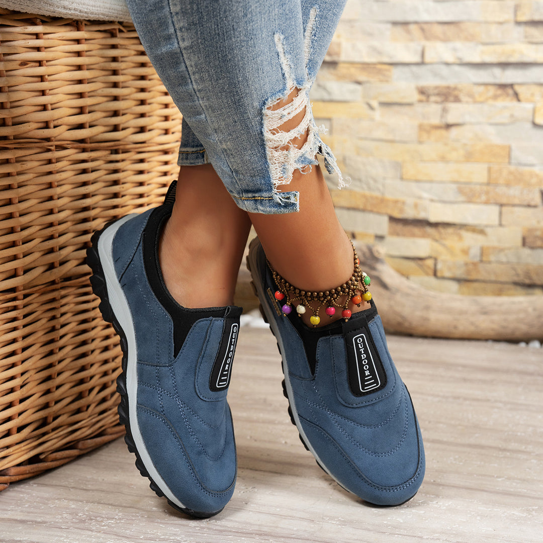 Dame komfortable outdoor sneakers med skridsikker sål og elastisk indgang Stilla