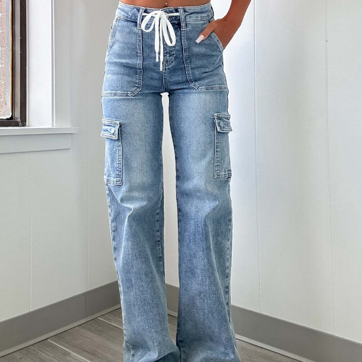 Kvindernes cargo jeans med bred ben og justerbar talje Stilla