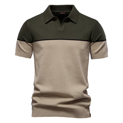 Herren nan modernes kortærmet poloshirt i finstrik med åben reverskrave og horisontal kontrastpas Skovae