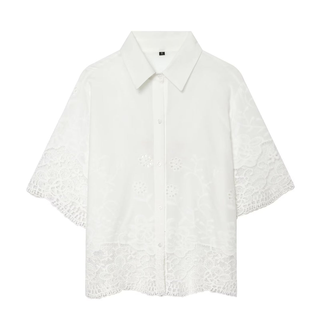 Dame kortærmet bluse med filigran spidsen detalje Skovae