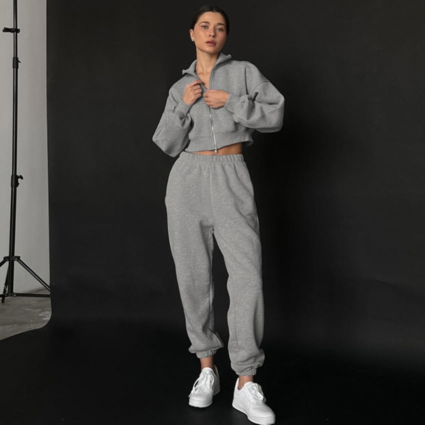 Dame Sporty Lounge-sæt med cropped top og elastiske bukser Stilla