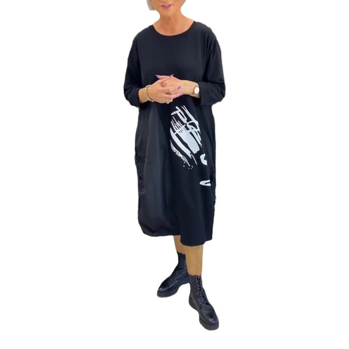Dame nano afslappet jerseykjole med sidelomme og statement-print Skovae