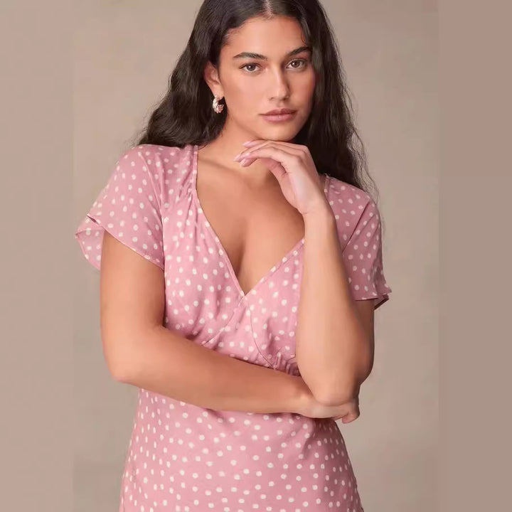 Dame Midikjole med elegant flæsekanter og fint polka-dot mønster Stilla