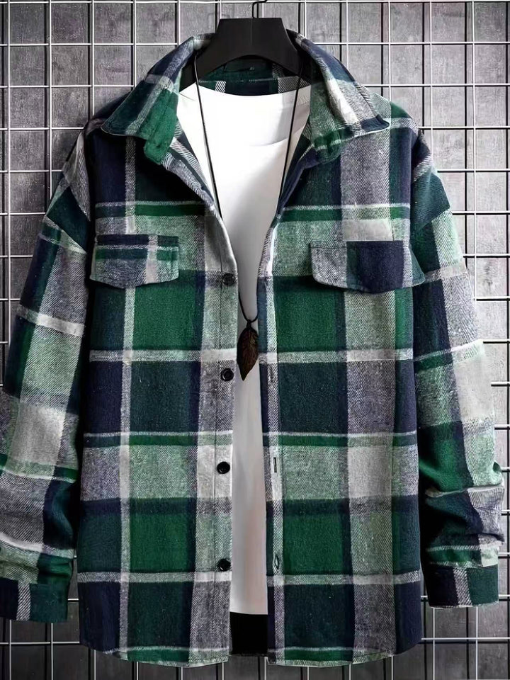 Herrer nan bred Karo-Skjortejakke i blødt flannel med påsyede brystlommer Skovae