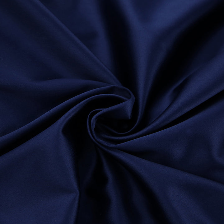 Dame Satin-Pyjamasæt med moderne snit og elegante detaljer Stilla