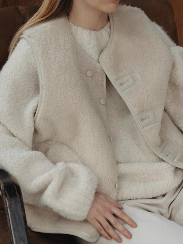 Dame teddyjakke med blødt for og moderne design Stilla