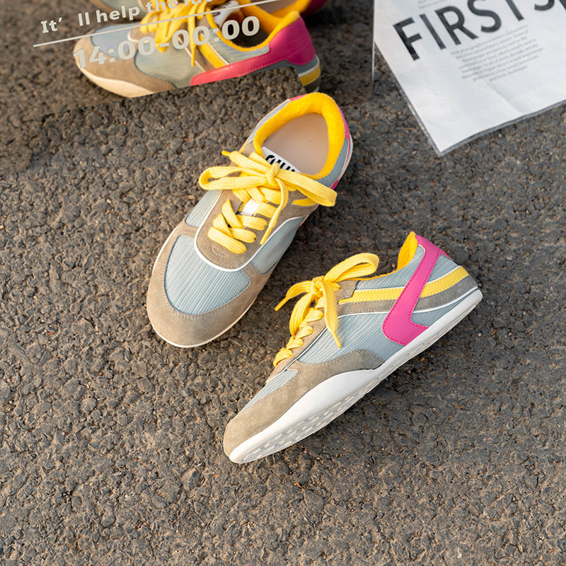 Dame Sneakers i sporty fritidsdesign med farverige accenter og åndbar sål Stilla
