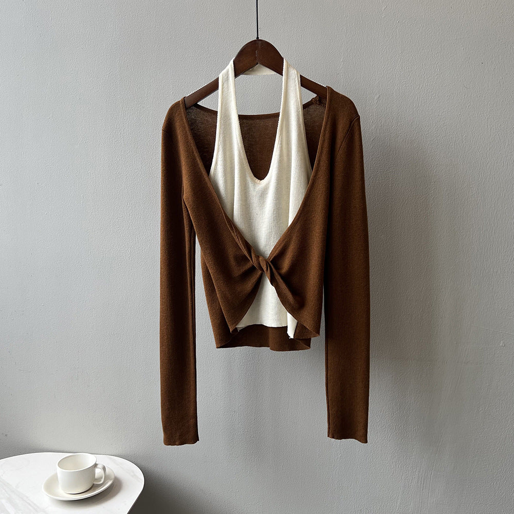 Dame indpakningsoverdel med twist-detalje og elegant kreppstoff Stilla