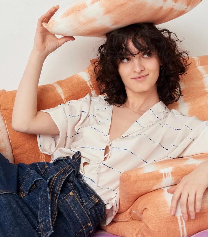 Dame komfortabel Bluse med trendy bindedetalje og afslappet snit Stilla