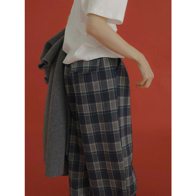Dame T-shirt med kreativt grafikdesign og afslappet snit Stilla