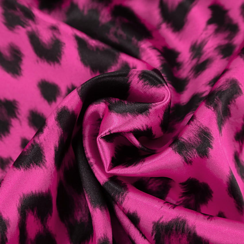 Dame Satin-Kimono- morgenkåbe med moderne leopardmønster og taljebælte Stilla