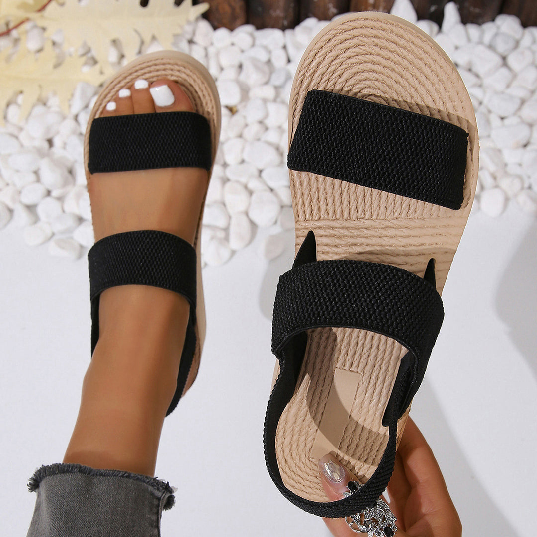 Dame Komfortable Tøfler-sandaler med brede justerbare stropper og fleksibel sål Stilla