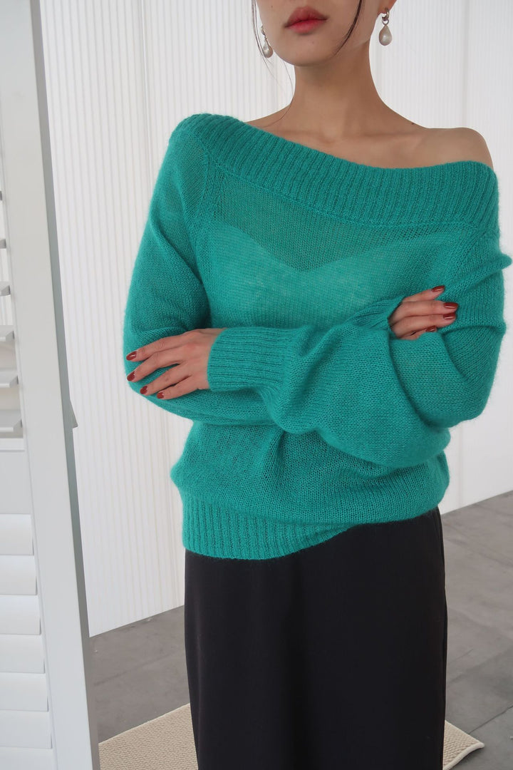 Dame afslappet sweater med off-shoulder design og blød materialeblanding Stilla