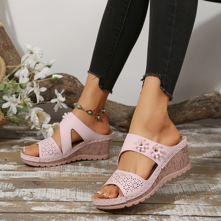 Dame Wedge-Pantoletten med floralsk snit og ergonomisk fodseng Stilla