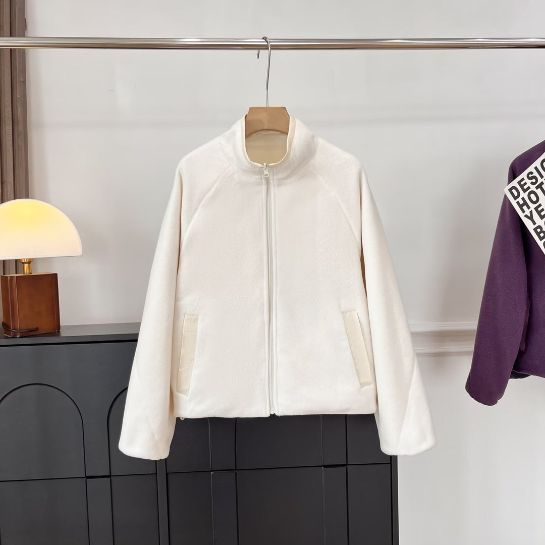 Damer Cozy Fleece Jakke med Høj Krave og Praktiske Lommer Stilla