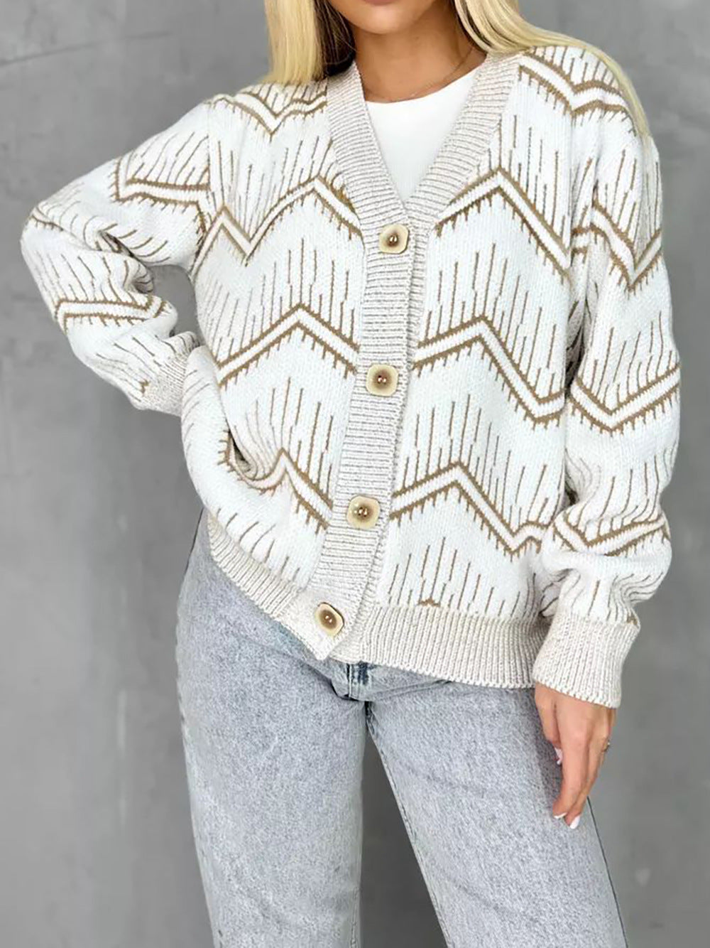 Kvinders cardigan med zigzag mønster og knap detaljer Stilla